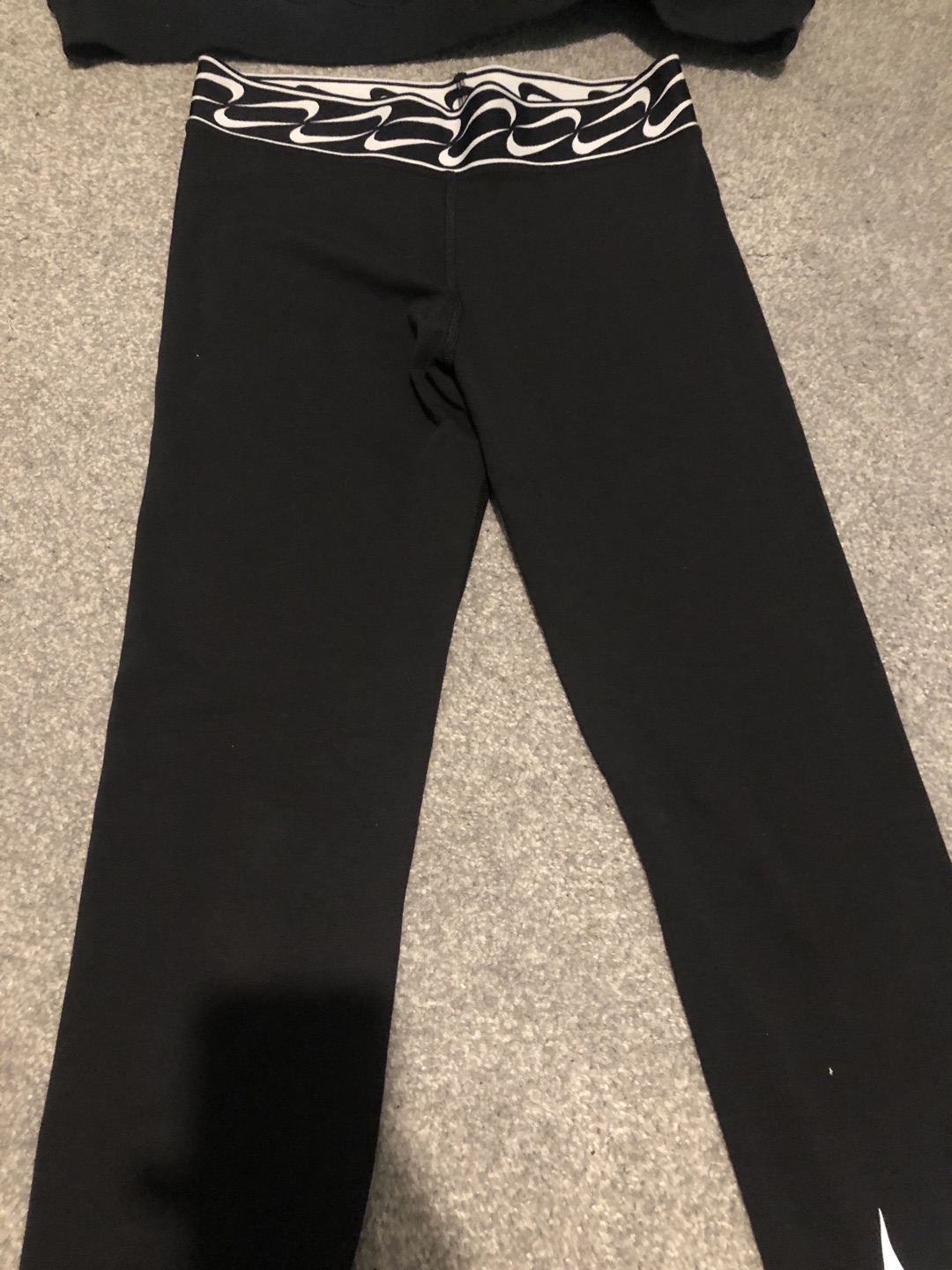 nike leggings and jumper