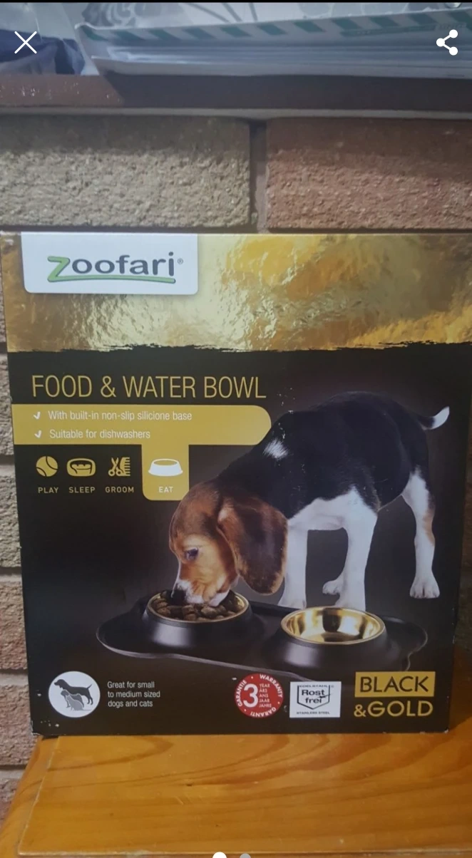 Zoofari food and water container deals