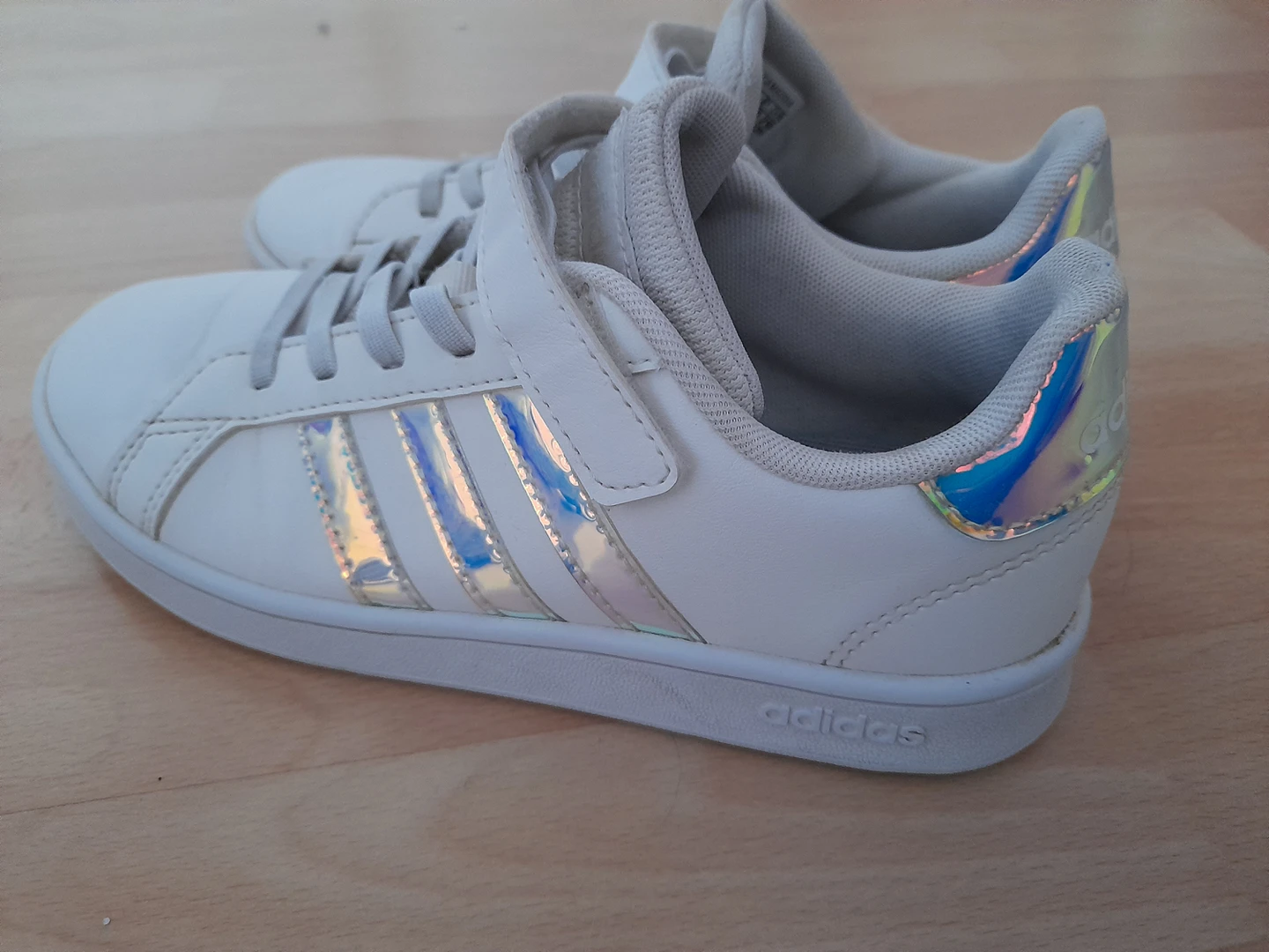 girls adidas trainers size 2