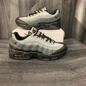 mens trainers