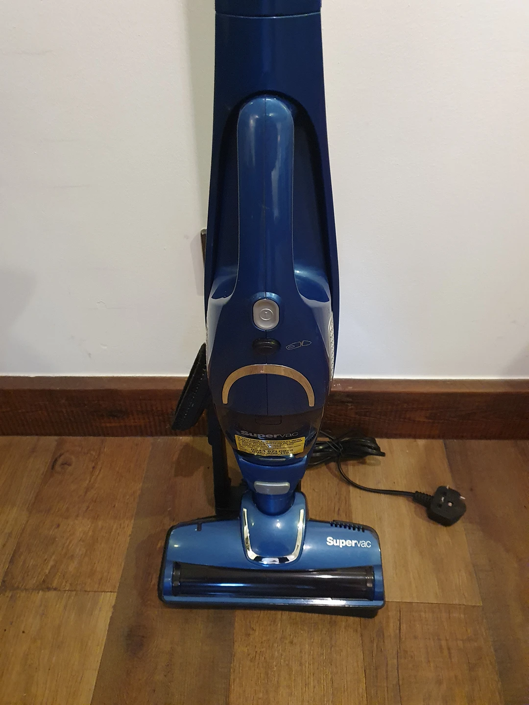 Morphy Richards Supervac vacuum cleaner Karrot