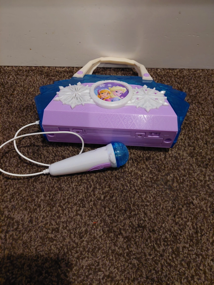 Disney Frozen II singalong boombox Karrot