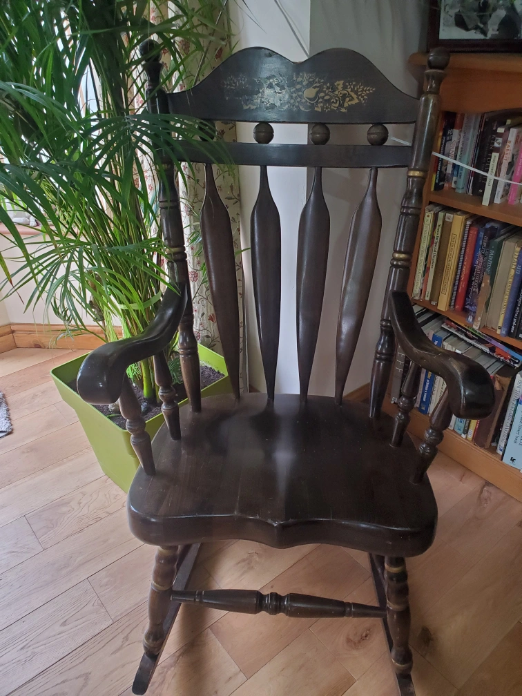 Antique, Vintage High back chunky rocking chair | Karrot