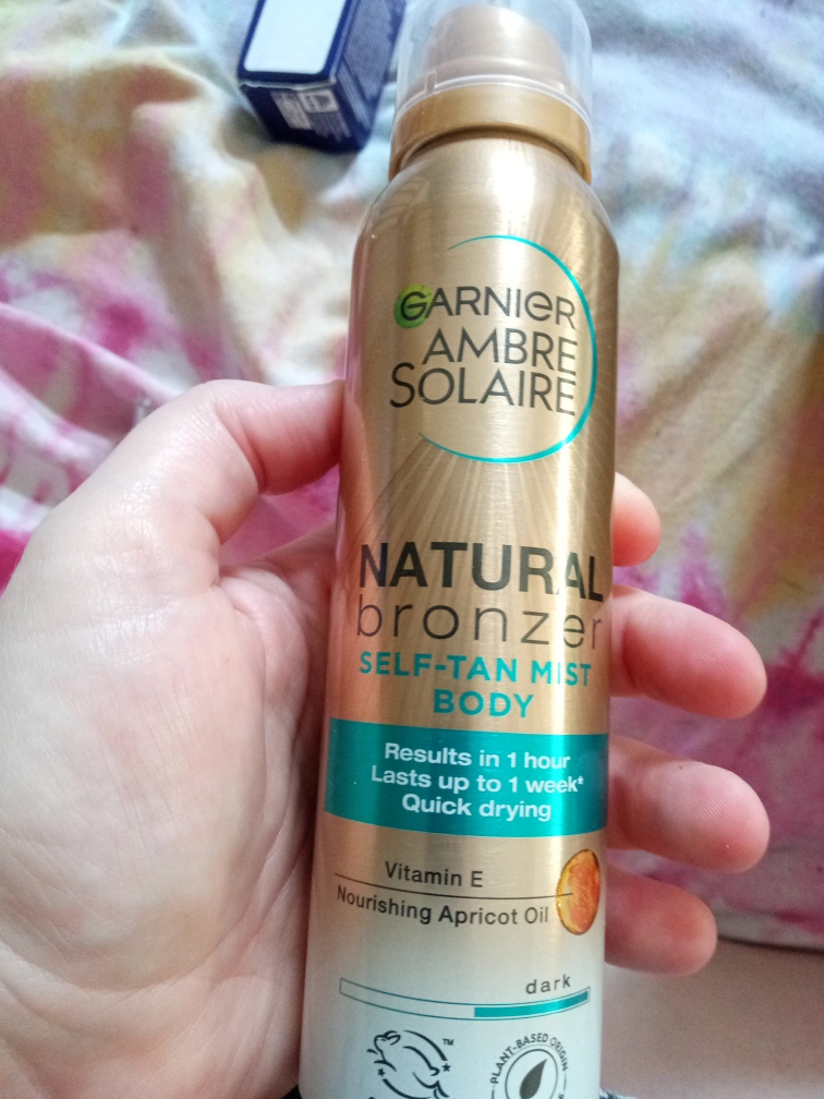 Garnier self tan body mist Karrot