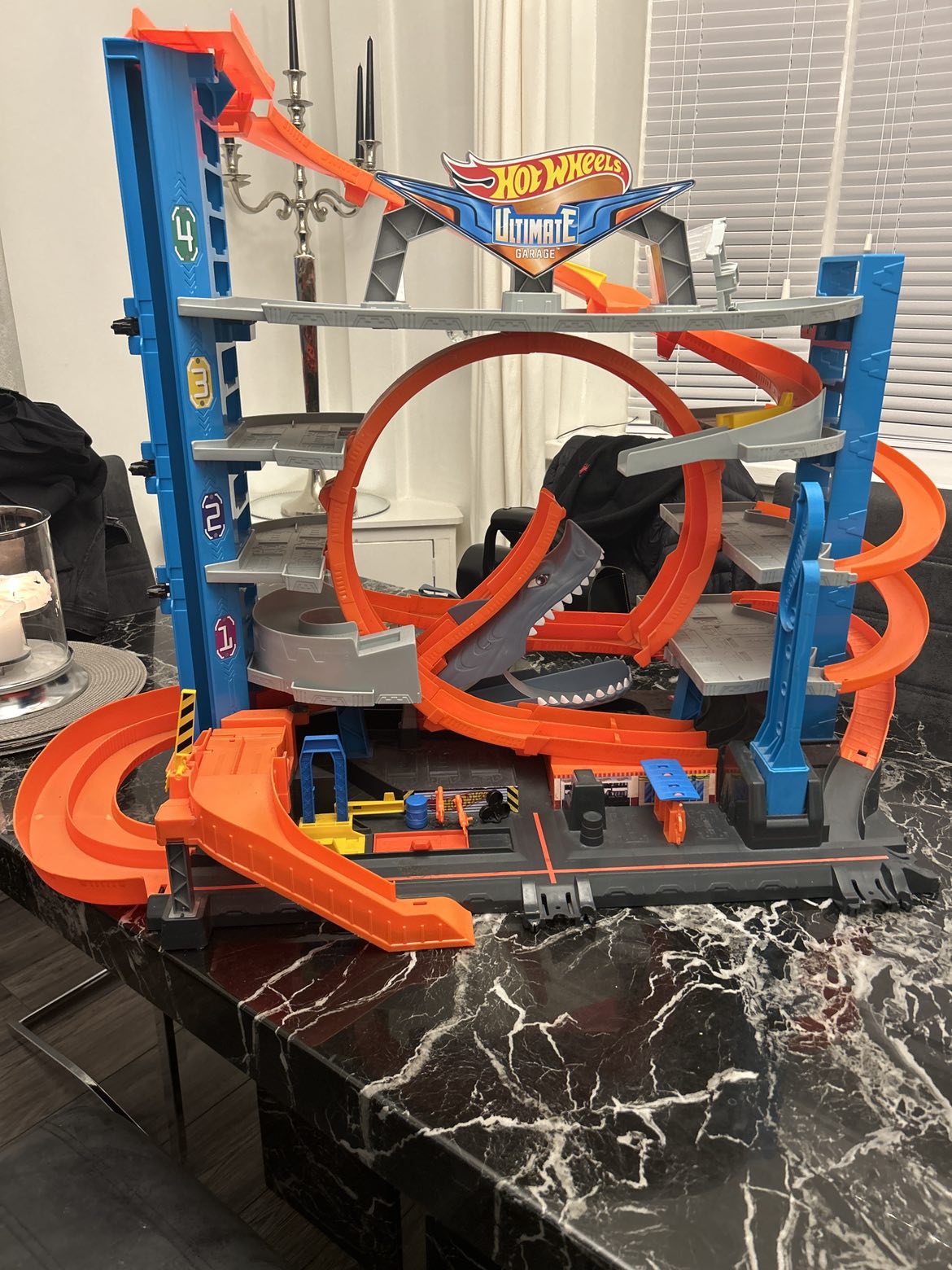 Hot wheels ultimate garage Karrot