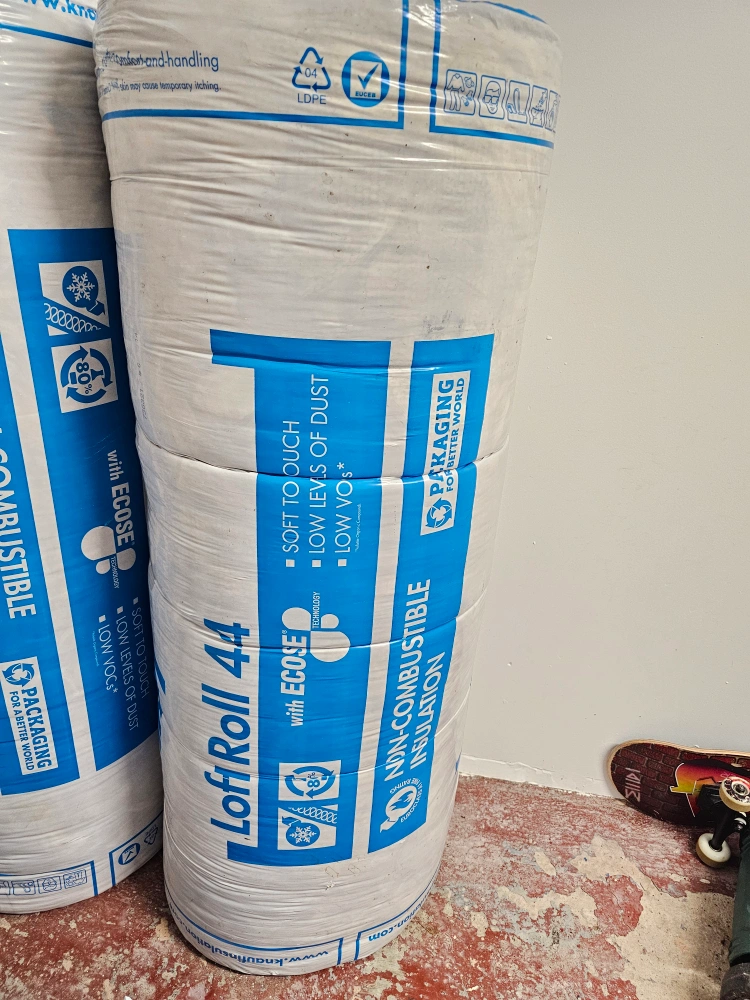 Knauf Loft Roll 44 Non-COMBUSTIBLE GLASS MNERAL Wool. NEW | Karrot